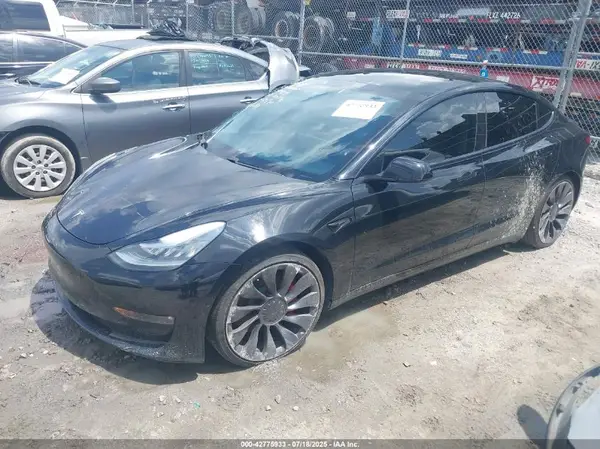 5YJ3E1EC2MF860576 2021 TESLA MODEL 3 - Image 2