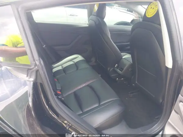 5YJ3E1EC2MF860576 2021 TESLA MODEL 3 - Image 8
