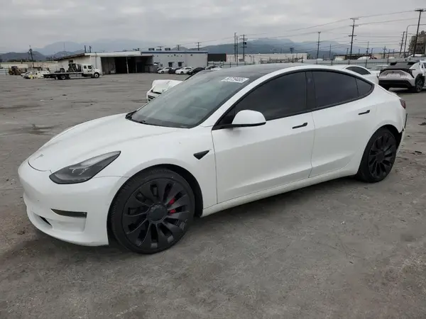5YJ3E1EC2MF935826 2021 TESLA MODEL 3 - Image 1