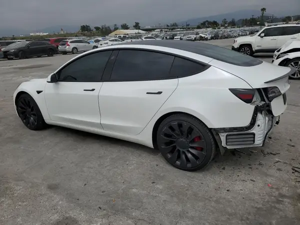 5YJ3E1EC2MF935826 2021 TESLA MODEL 3 - Image 2