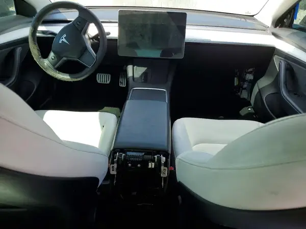 5YJ3E1EC2MF973315 2021 TESLA MODEL 3 - Image 8