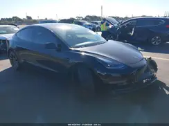 5YJ3E1EC2MF980880 2021 TESLA MODEL 3