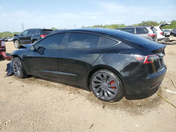 5YJ3E1EC2NF105090 2022 TESLA MODEL 3 - Image 2