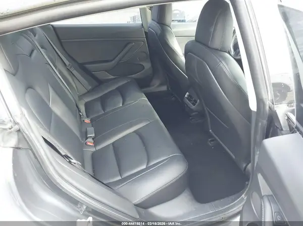 5YJ3E1EC2NF125856 2022 TESLA MODEL 3 - Image 8