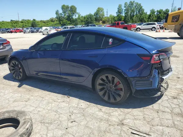 5YJ3E1EC2NF129048 2022 TESLA MODEL 3 - Image 2