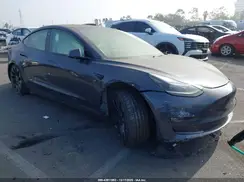 5YJ3E1EC2NF138901 2022 TESLA MODEL 3