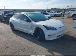 5YJ3E1EC2NF164589 2022 TESLA MODEL 3