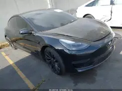5YJ3E1EC2NF230400 2022 TESLA MODEL 3