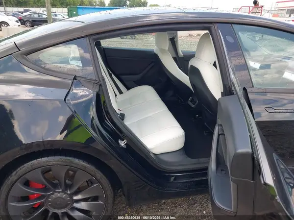 5YJ3E1EC2NF233071 2022 TESLA MODEL 3 - Image 8