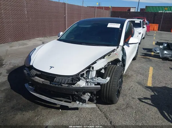 5YJ3E1EC2NF261873 2022 TESLA MODEL 3 - Image 2