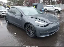 5YJ3E1EC2NF269861 2022 TESLA MODEL 3