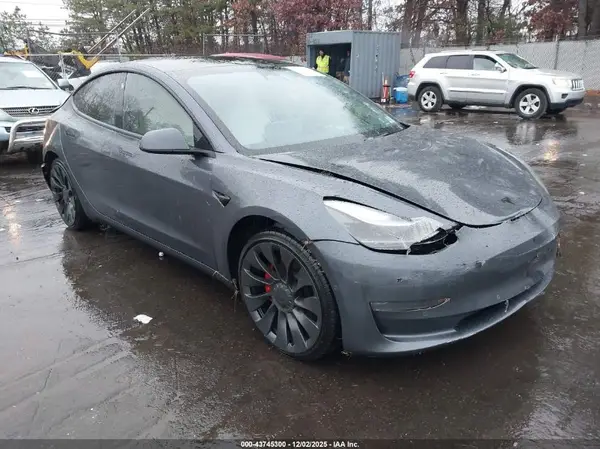 5YJ3E1EC2NF269861 2022 TESLA MODEL 3 - Image 1