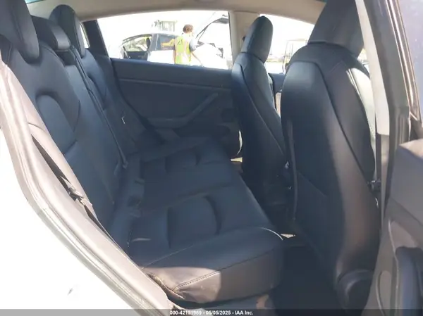 5YJ3E1EC2NF270198 2022 TESLA MODEL 3 - Image 8