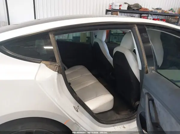 5YJ3E1EC2NF312563 2022 TESLA MODEL 3 - Image 8