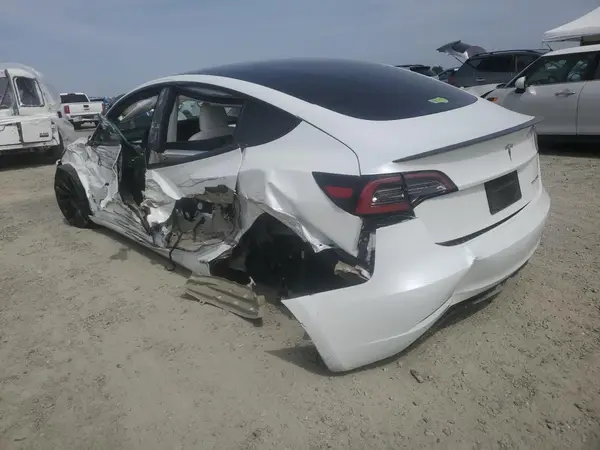 5YJ3E1EC2PF382146 2023 TESLA MODEL 3 - Image 2