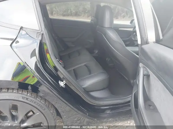5YJ3E1EC2PF382633 2023 TESLA MODEL 3 - Image 8