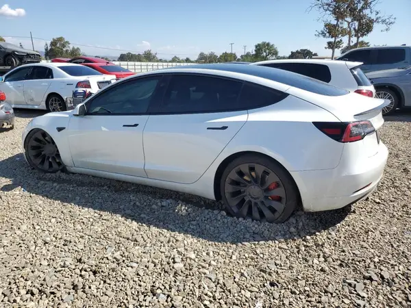 5YJ3E1EC2PF420829 2023 TESLA MODEL 3 - Image 2