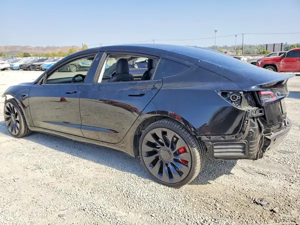 5YJ3E1EC2PF421110 2023 TESLA MODEL 3 - Image 2