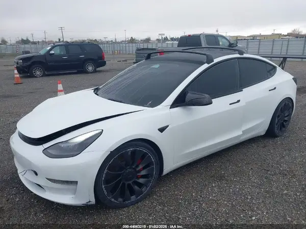 5YJ3E1EC2PF497331 2023 TESLA MODEL 3 - Image 2