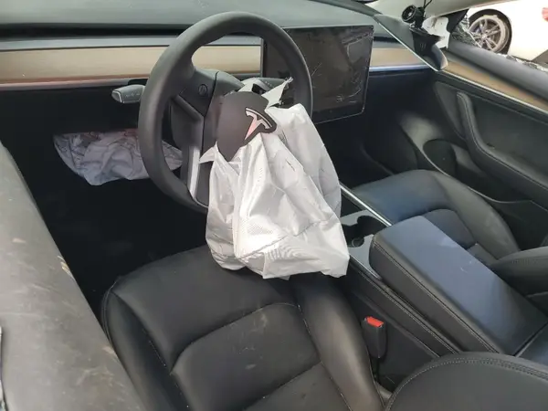 5YJ3E1EC2PF503886 2023 TESLA MODEL 3 - Image 8