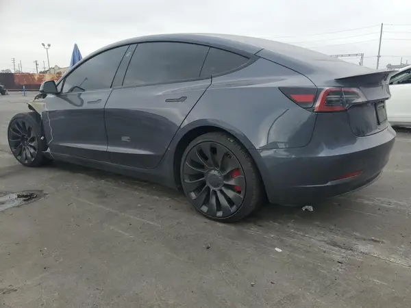 5YJ3E1EC2PF548438 2023 TESLA MODEL 3 - Image 2