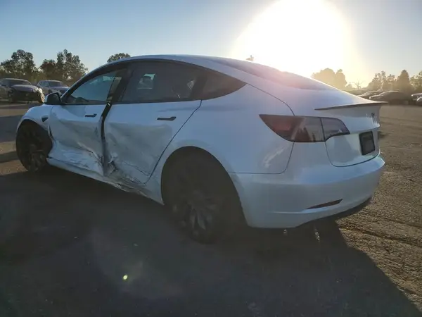 5YJ3E1EC2PF553073 2023 TESLA MODEL 3 - Image 2