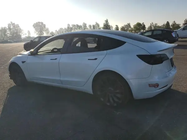 5YJ3E1EC2PF560640 2023 TESLA MODEL 3 - Image 2