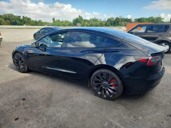 5YJ3E1EC2PF582671 2023 TESLA MODEL 3 - Image 2