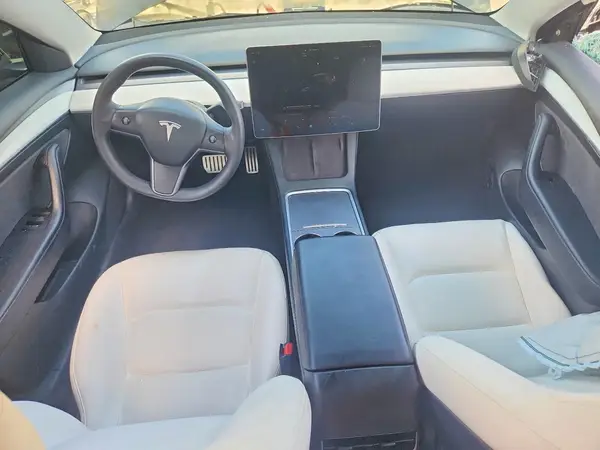 5YJ3E1EC2PF582671 2023 TESLA MODEL 3 - Image 8