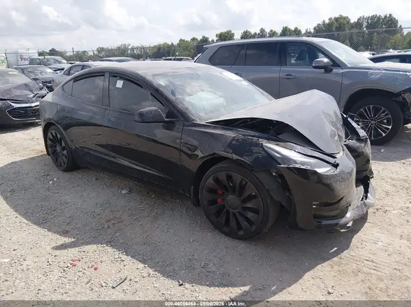 5YJ3E1EC2PF583187 2023 TESLA MODEL 3 - Image 1