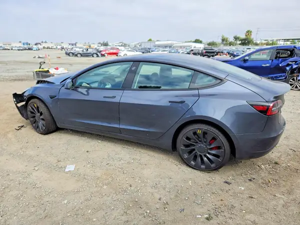 5YJ3E1EC2PF628144 2023 TESLA MODEL 3 - Image 2