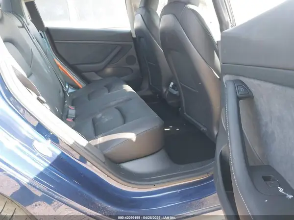 5YJ3E1EC2PF679613 2023 TESLA MODEL 3 - Image 8