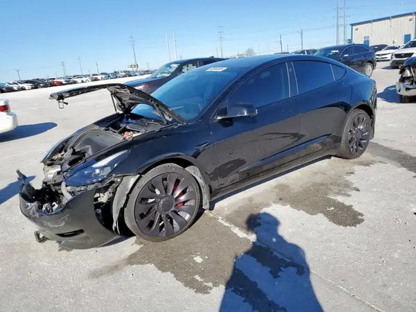 5YJ3E1EC2PF692085 2023 TESLA MODEL 3 - Image 1