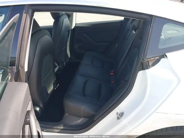 5YJ3E1EC3LF627532 2020 TESLA MODEL 3 - Image 8