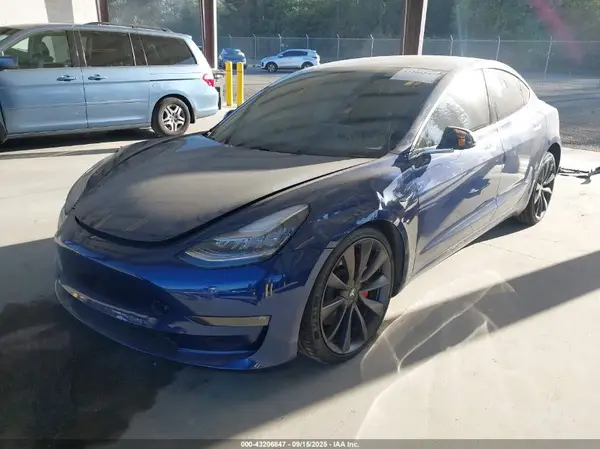 5YJ3E1EC3LF641141 2020 TESLA MODEL 3 - Image 2