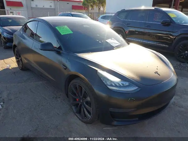 5YJ3E1EC3LF641222 2020 TESLA MODEL 3 - Image 1
