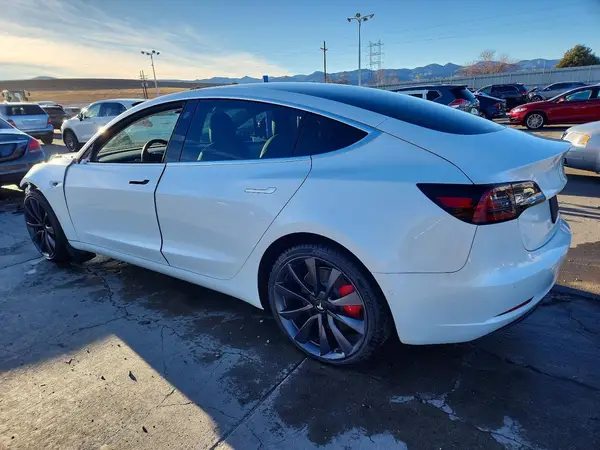 5YJ3E1EC3LF641382 2020 TESLA MODEL 3 - Image 2