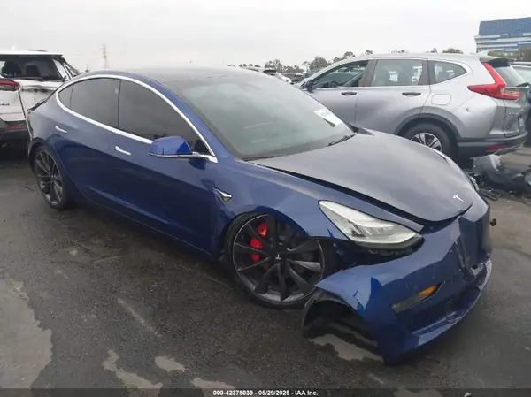 5YJ3E1EC3LF648042 2020 TESLA MODEL 3 - Image 1