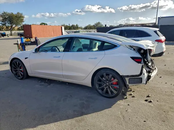 5YJ3E1EC3LF719112 2020 TESLA MODEL 3 - Image 2