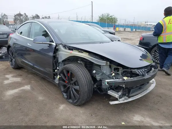 5YJ3E1EC3LF802068 2020 TESLA MODEL 3 - Image 1
