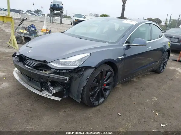5YJ3E1EC3LF802068 2020 TESLA MODEL 3 - Image 2