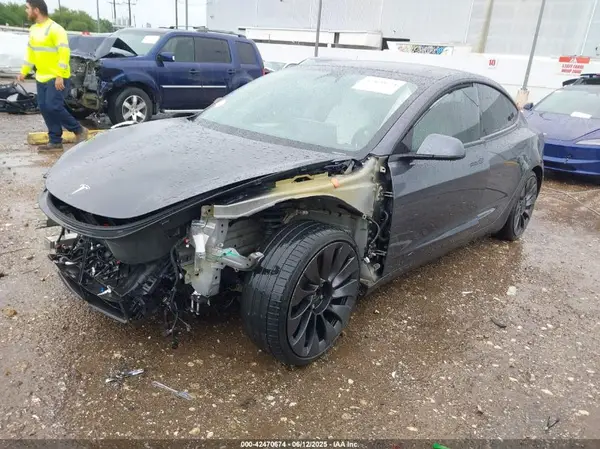 5YJ3E1EC3MF028289 2021 TESLA MODEL 3 - Image 2