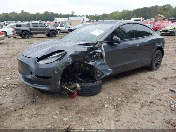 5YJ3E1EC3MF037784 2021 TESLA MODEL 3 - Image 2
