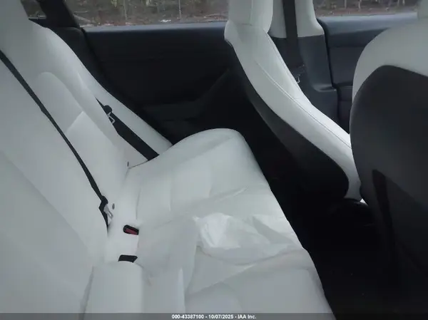 5YJ3E1EC3MF037784 2021 TESLA MODEL 3 - Image 8