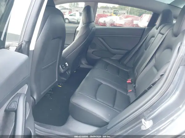 5YJ3E1EC3MF044587 2021 TESLA MODEL 3 - Image 8