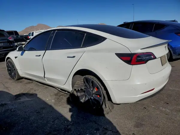 5YJ3E1EC3MF071577 2021 TESLA MODEL 3 - Image 2