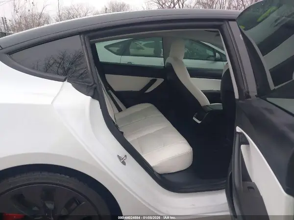 5YJ3E1EC3MF856469 2021 TESLA MODEL 3 - Image 8