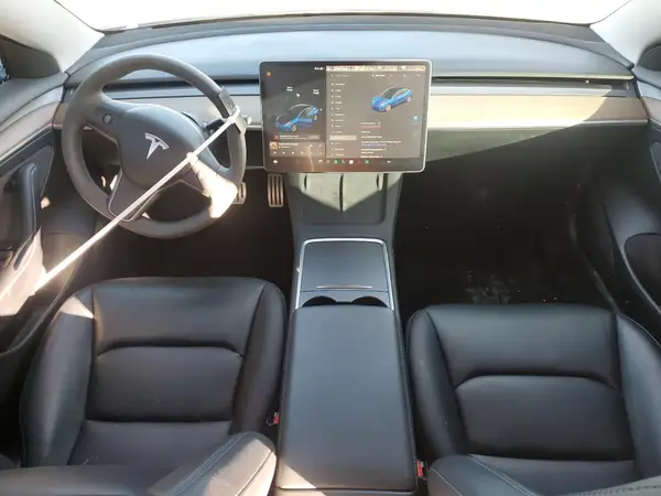 5YJ3E1EC3NF110461 2022 TESLA MODEL 3 - Image 8