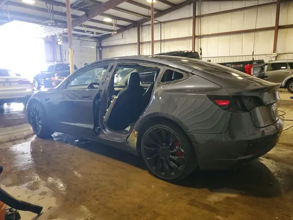 5YJ3E1EC3NF114557 2022 TESLA MODEL 3 - Image 2