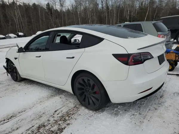 5YJ3E1EC3NF121198 2022 TESLA MODEL 3 - Image 2